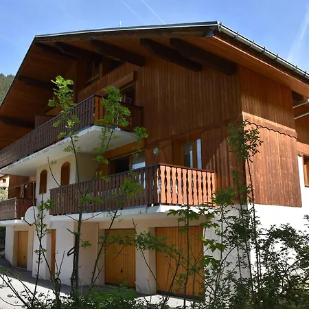 Spacieux A Champagny - Grande Terrasse, Proche Telecabine Et Commerces - Fr-1-464-47 Apartment La Plagne